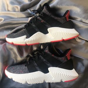 NWT🌷Adidas Originals Prophere Mens Shoe Black/Red